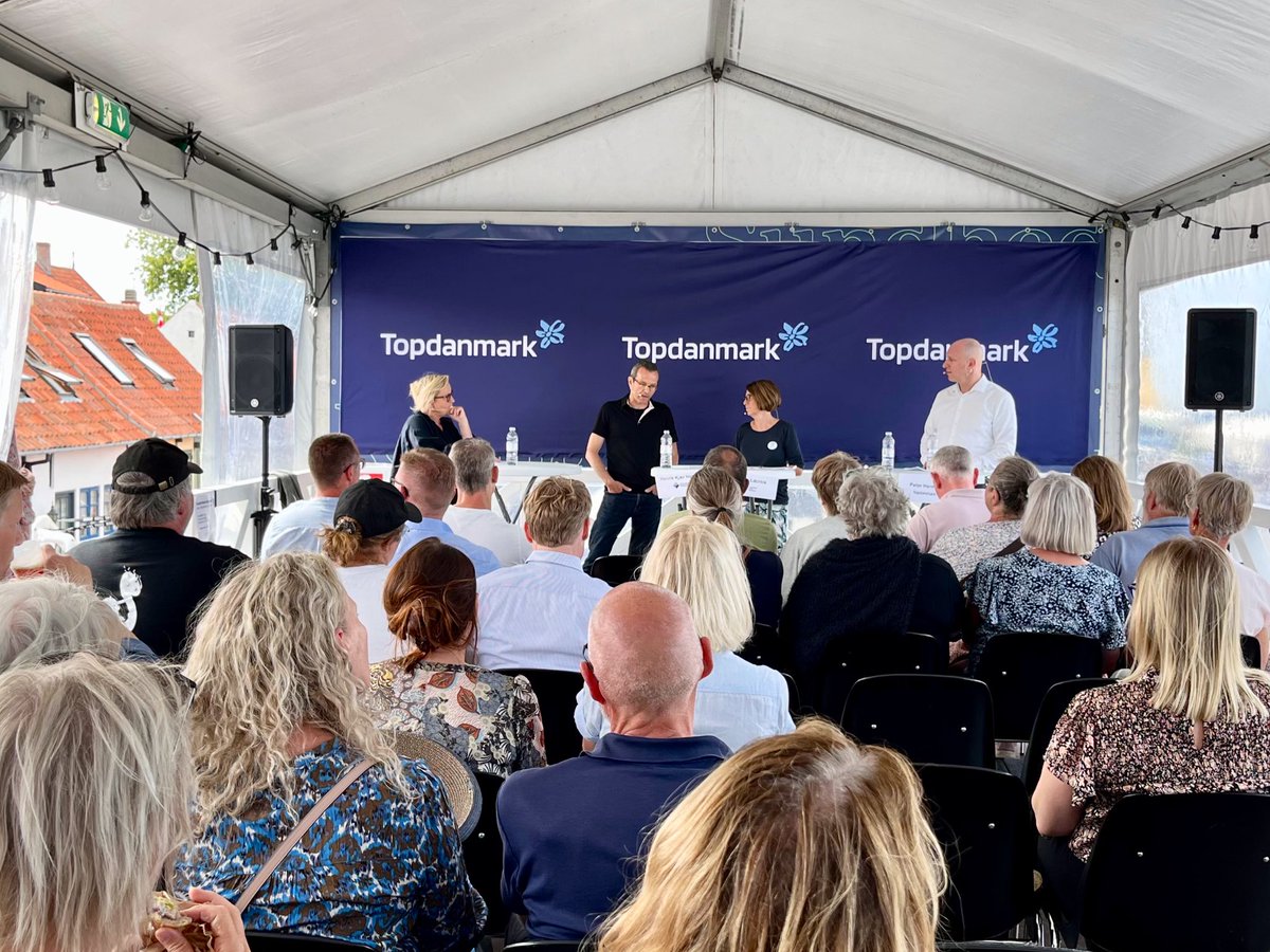 “Mere fleksible åbningstider hos læge er ikke kun et spg. om ressourcer i det offentlige. Vores tilbud om lægehjælp er et supplement, ikke erstatning. Når vi supplerer, er vi med til at aflaste” -  Peter Hermann, adm. dir. i Topdanmark til debat om fleksibel lægeadgang på #fmdk