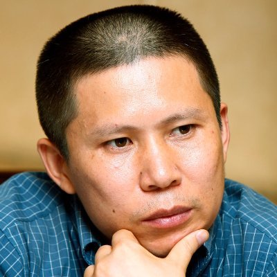 挂念许志永，经常和妻子谈起他。