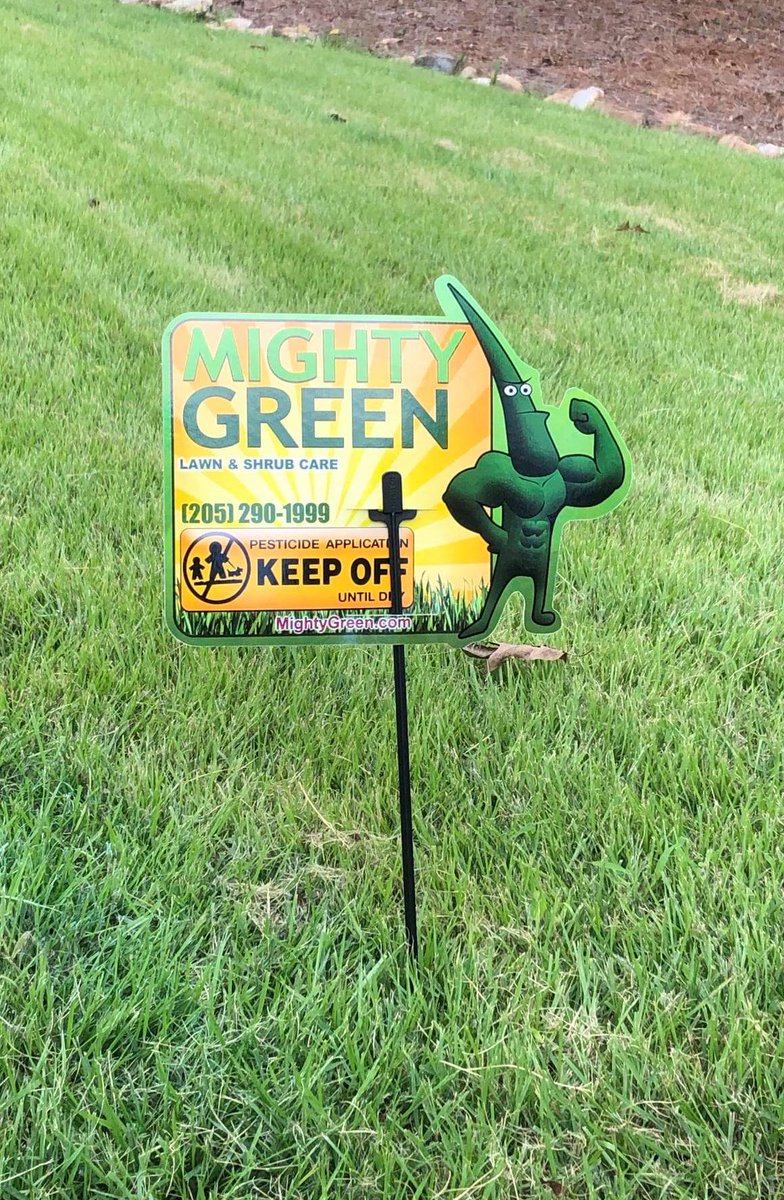 MightyGreenLawn's tweet photo. Still shopping for Dad for Father’s Day?  Give him the gift of time and a beautiful lawn he can be proud of with lawn care services from Mighty Green! Call today to learn how you can get the first treatment for FREE!
#mightygreen #lawncare #lawntreatment #fathersdaygifts https://t.co/F0zz1ApDLn