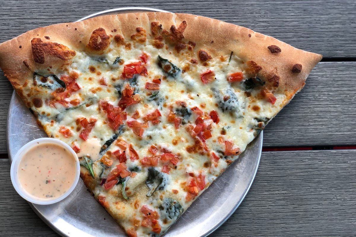 LHPizzaCapitol's tweet photo. Due to a high volume of orders, our Capitol District location will be on a limited menu for the next few days. Our limited menu includes all of our specialty pizzas as well as Pepperoni, Hamburger, Cheese, Hawaiian, and Supreme. We apologize for any inconvenience this may cause. https://t.co/taUzxMO3PU