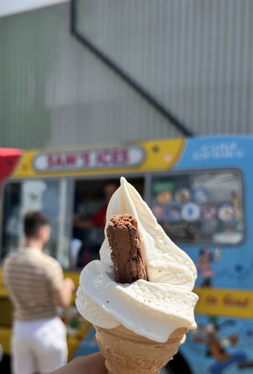 Client arranged an ice cream van to come to set today and treat all the crew.
Happy days
