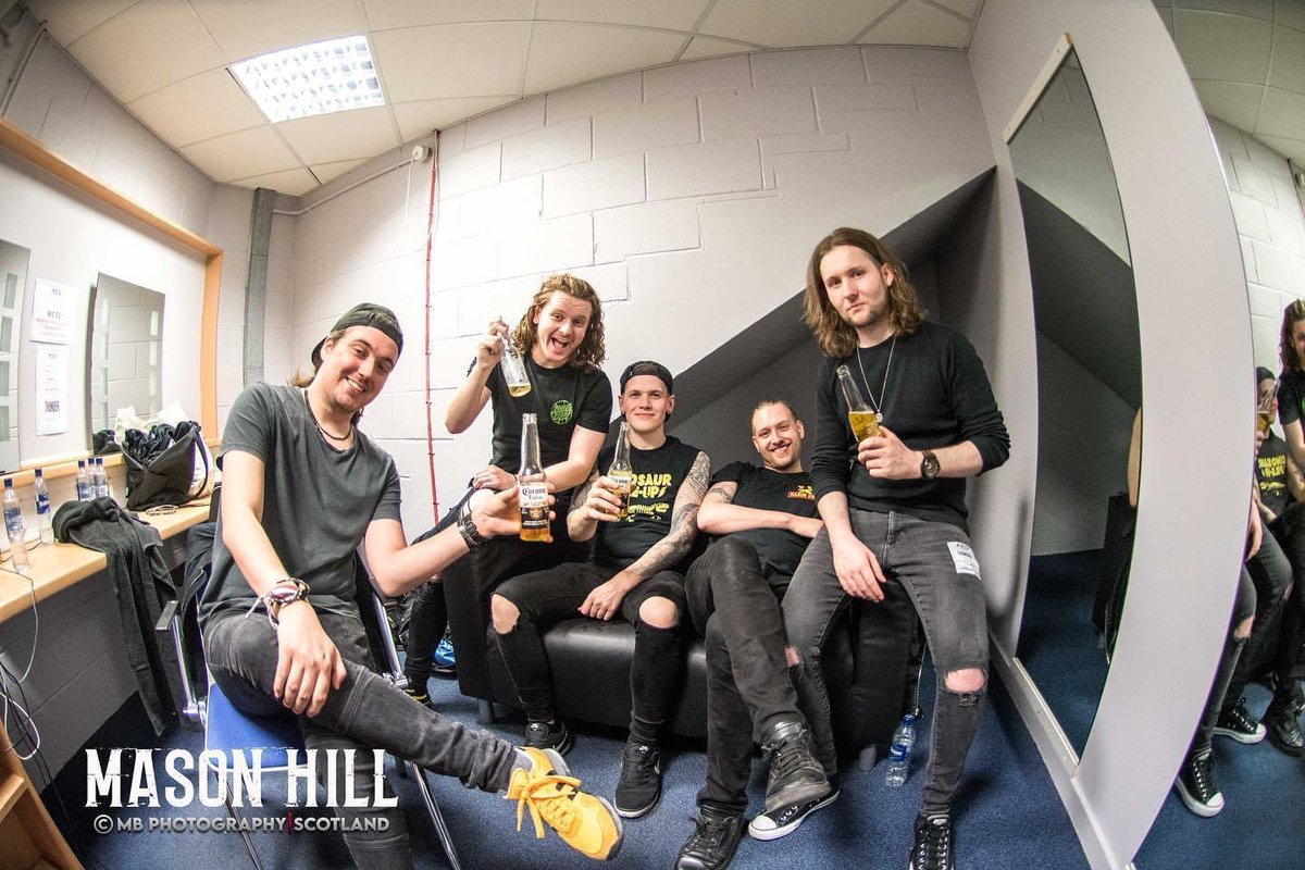 Happy Friday everyone🍻
This week we’re heading out for 4 shows in a row! 

22nd June - Huddersfield 
23rd June - Hull
24th June - Bournemouth (LoveRocks Festival)
25th June - Lancaster (SOLD OUT) 

Make sure to get your tickets!
👇TICKET LINK👇
masonhillofficial.com/gigs