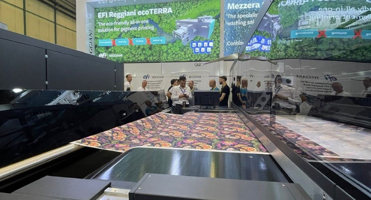 InkWorldMag's tweet image. EFI Reggiani showcases new ecoTERRA Solution at ITM 2022 hubs.li/Q01dWL7T0
#digitaltextile #textile @efiprint