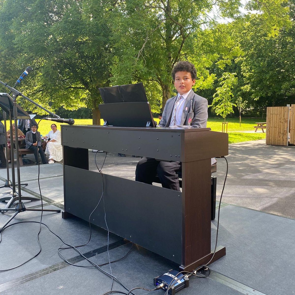 chssouth_arts's tweet image. Team @chssouth_eng put on such a fantastic Oracy Showcase today ! Team Arts were extremely proud of our talented oracy scholars as well as our dancers, musicians/singers and performers @chssouthmcr #oracyskills #creative #successful #happy #icecreamvan