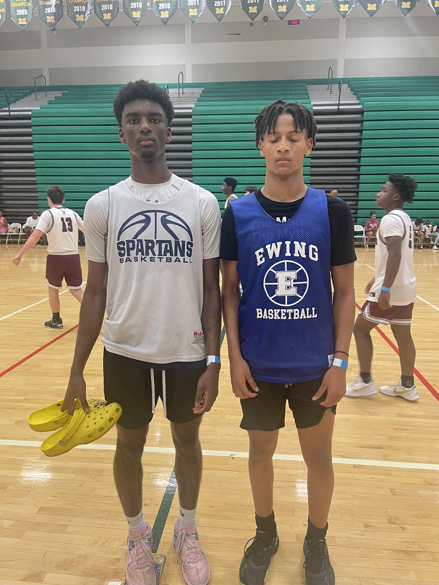 Immaculata with the W 39-37 over Ewing Davis Adams finished with 12 for @IHSSpartans and Grady Griffin with 12 for Ewing