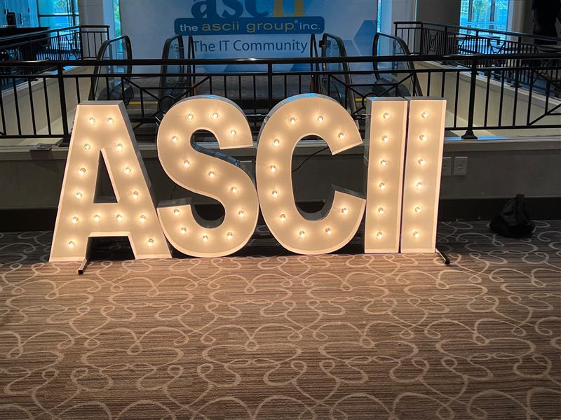 Bizzity_co's tweet photo. Day 2 of the ASCII Success Summit is a wrap. Congratulations to LanDai Tran from Greenlight Information Systems for winning the Leatherman from Bizzity!

#Bizzity #LetsGetBizzity #WeClickSaaS #ASCIISUCCESS https://t.co/CFqh0LQUFR