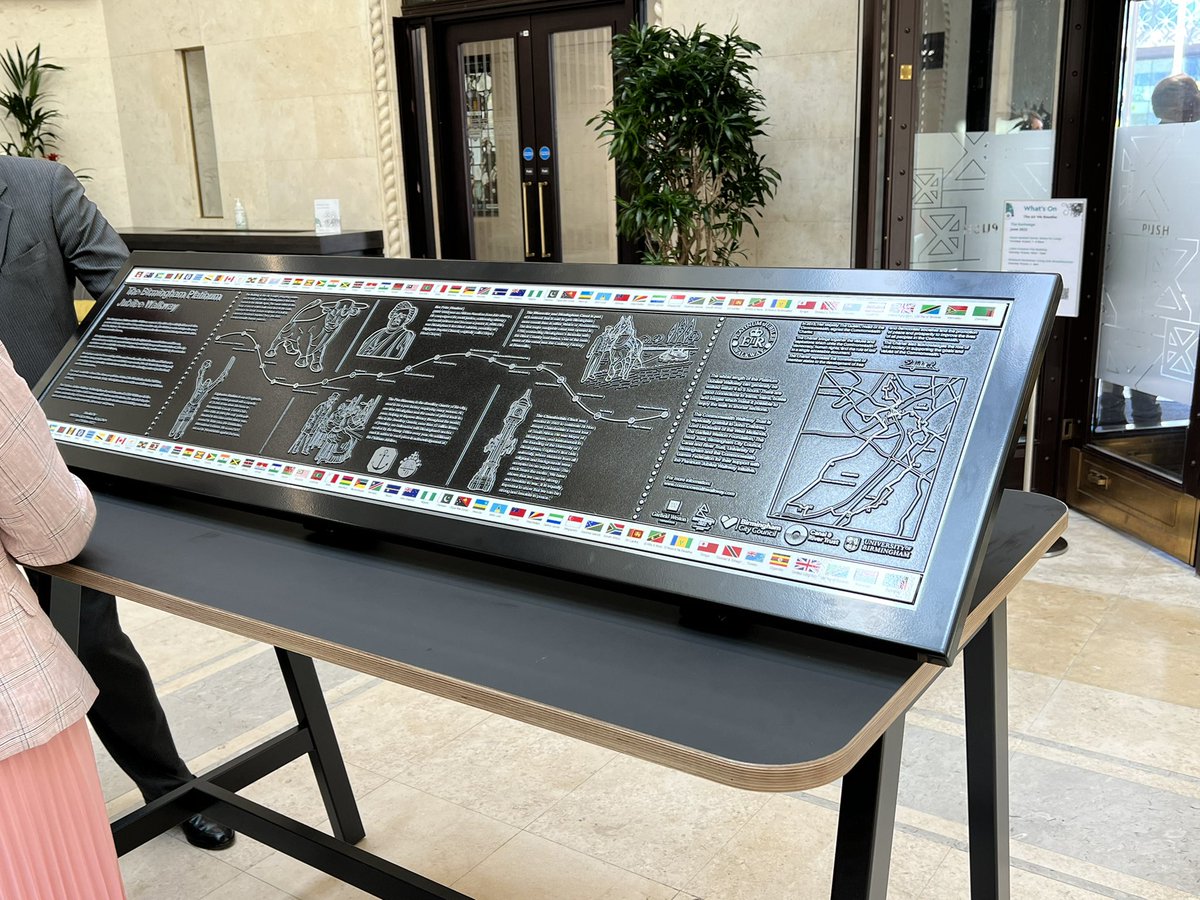 A very warm welcome to Earl of Wessex today to launch the Queens Platinum Jubilee Walkway. Very proud that the route follows Birmingham’s historic canals <a href="/CRTWestMidlands/">Canal & River Trust West Midlands</a>