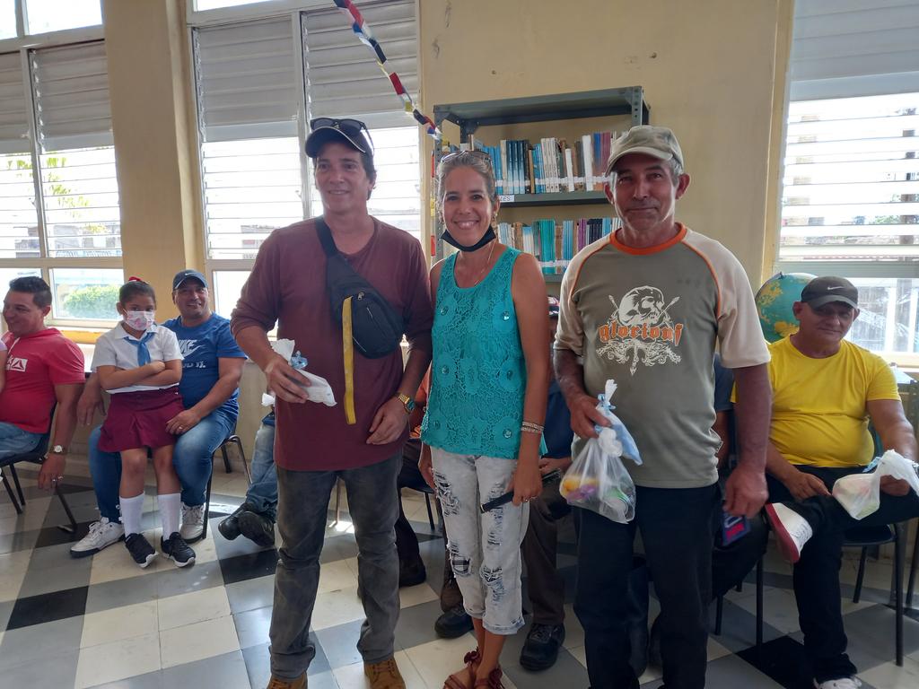 josue_dme's tweet photo. Actividad dedicada al día de los padres.
#CubaMined
#dmecamaguey
#somoscontinuidad
#educadorescamagueyanos
#InstructoresdeArte
#PorUnaEducacionDeCalidad
#CubaViveytrabaja
#Juniodme
@TecnologiaDme
@Rodairesgarcia
@escudero_mercy
@IsabelCamaguey https://t.co/B3DY5xOSOP