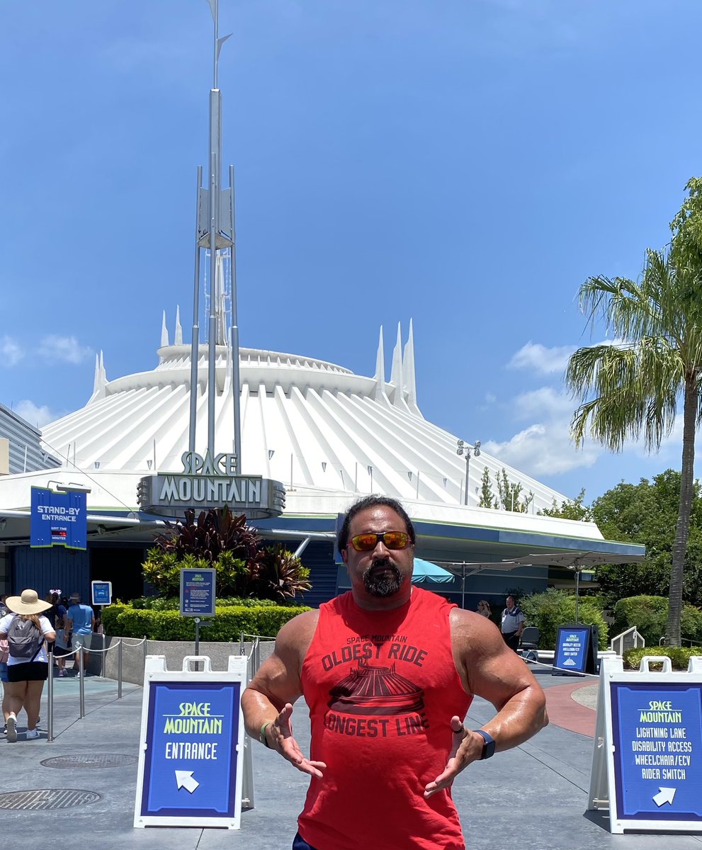 Lou Hernandez tweet media