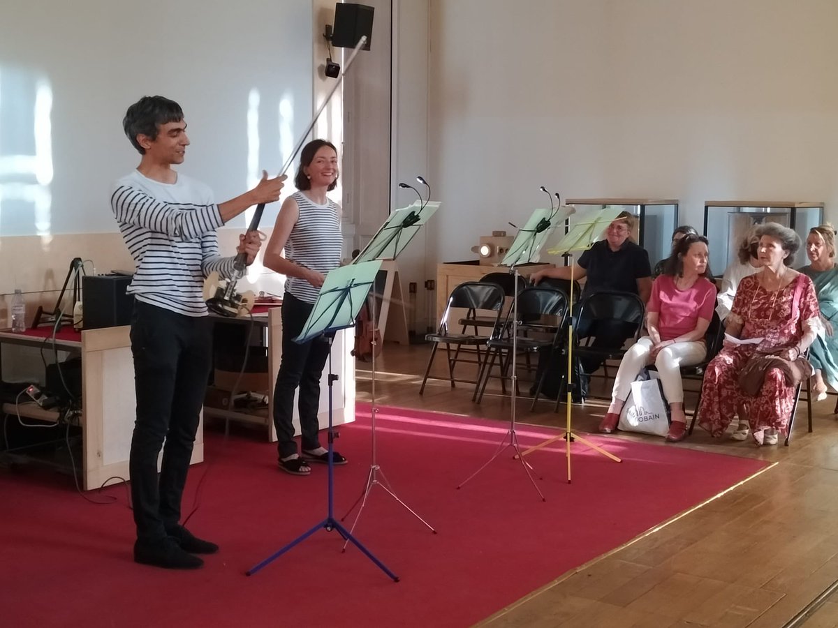 ArtsetMetiers's tweet photo. #concert ce soir du duo < 3, dans le cadre des #nocturnes #baroques, qui propose d’entendre la diversité et la richesse des pièces écrites pour cette formation peu commune. Les musiciens présentent différents types de #violons et d’archets. https://t.co/FKpy7hstPz