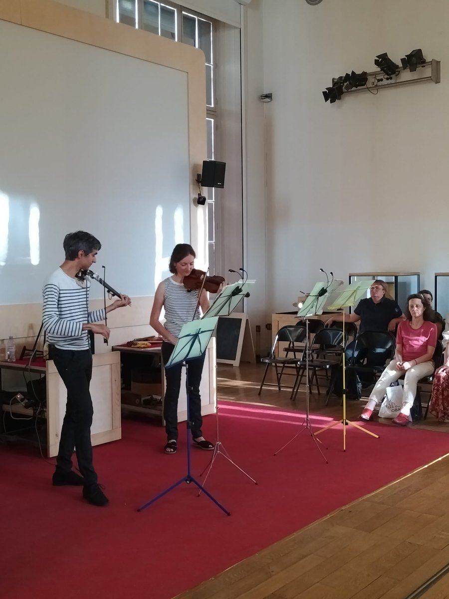 ArtsetMetiers's tweet photo. #concert ce soir du duo < 3, dans le cadre des #nocturnes #baroques, qui propose d’entendre la diversité et la richesse des pièces écrites pour cette formation peu commune. Les musiciens présentent différents types de #violons et d’archets. https://t.co/FKpy7hstPz