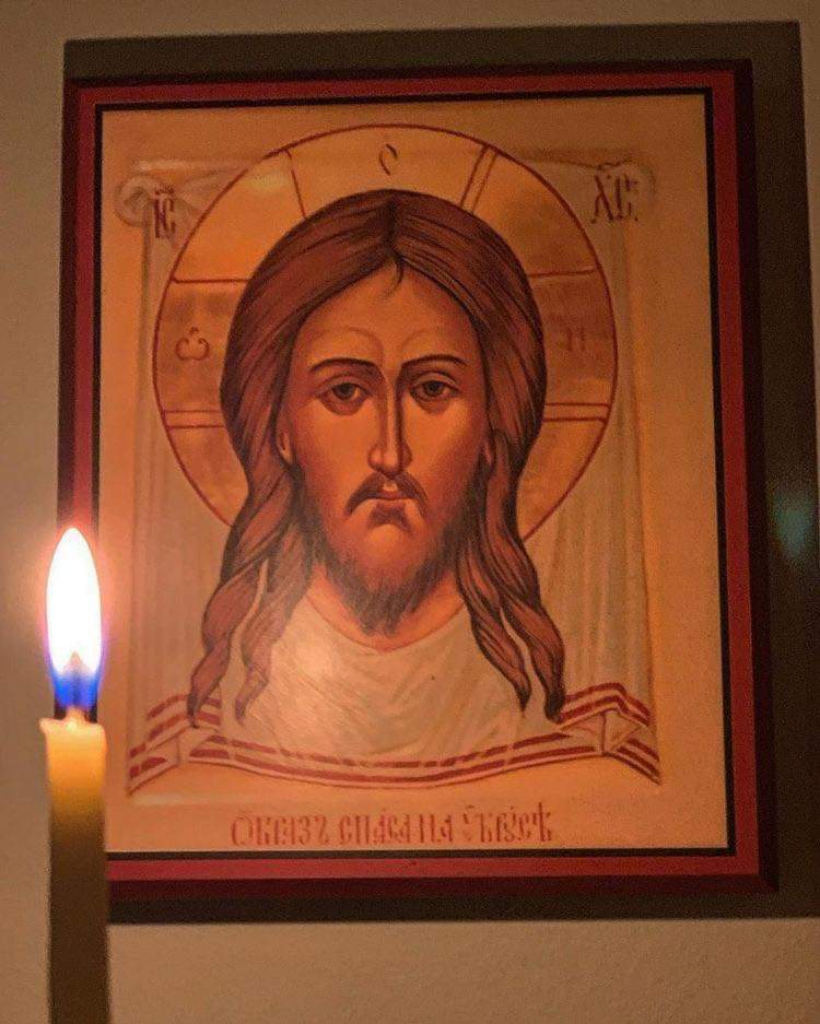 مِنَ الأعماق صرختُ إليكَ يا رب
يا رب استمع لصوتي

لتكن أُذناكَ مُصغِيَتَيْن إلى صوتِ تضرّعي

،إنْ كنتَ للآثام راصداً يا رب
يا رب من يَثبُت؟ 
فإنَّ مِنْ عندكَ الاغتفار

من أجل اسمكَ صبرتُ لكَ يا رب
صبَرَتْ نفسي في أقوالكَ
توكَّلَتْ نفسي على الرب

المزمور ١٢٩