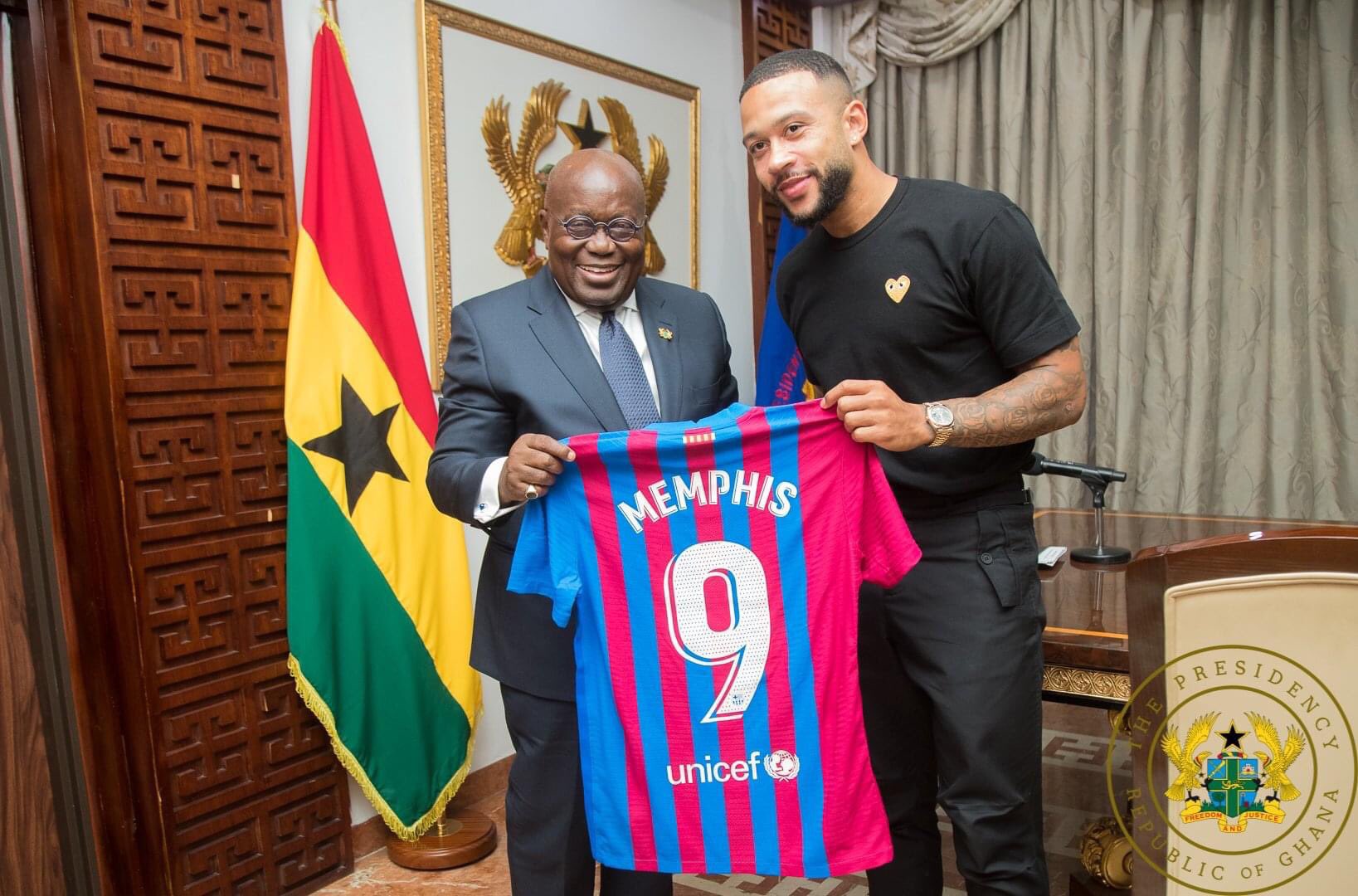 memphis-depay-on-twitter-grateful-to-meet-the-president-of-a-country