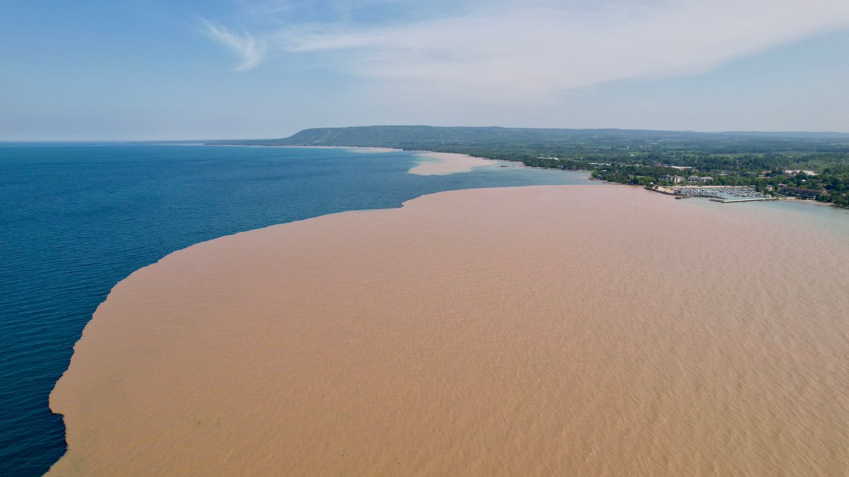 RogerOnTheBay's tweet photo. #Rain event reveals the impact of #erosion and #stormwater on #GeorgianBay. TBM municipal/drinking water intake right in the middle of plume. #Thornbury https://t.co/4IzmU19tR7