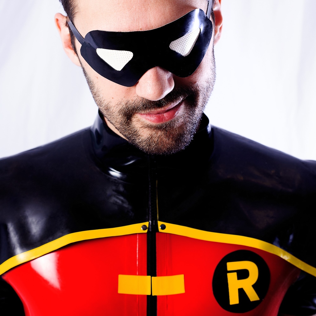 Slash/Rubber tweet media