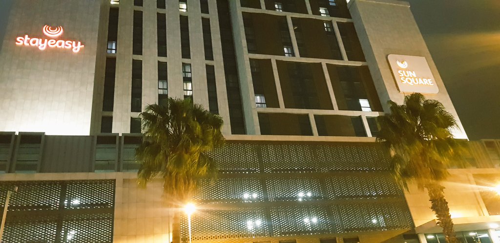 BongiStix's tweet photo. Two in one @SouthernSunGrp #SunSquare and #StayEasy the best place to be, with access to #CapeTown from the rooftop.
@nabila_cassim1 https://t.co/PxWldtK7qg