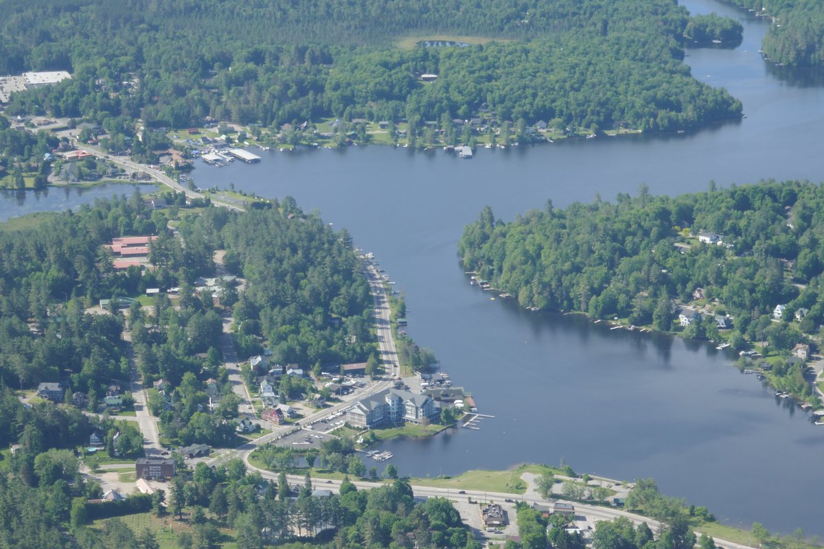 WestNewYorker's tweet photo. Let’s escape to the Adirondack Mountains for the weekend. Click for great recommendations, activities &amp; local attractions. https://t.co/ShTIPiHKYO

#ILOVENY @ILoveNYPR #hosted @SaranacLodge #StaySWL @SaranacLakeAdk #ISpyNY https://t.co/ugfrwgJJk2