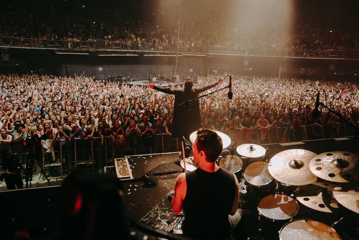 glenofthepower's tweet photo. Last night of 3 nights in Dublin ☘️ What a night 💫 Thank you Dublin for showing up in force 💪 Cork are you ready for us?💥#thescript #thescriptfamily #dublin #ireland #home #hometurf #grateful #blessed #cork https://t.co/v8GRzvJFNc
