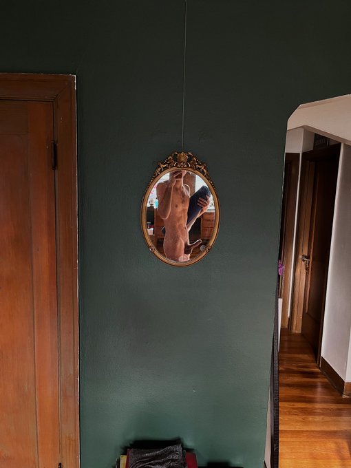 Still need to find a good yoga studio in Portland. Clothing optional preferred! https://t.co/xxO391E