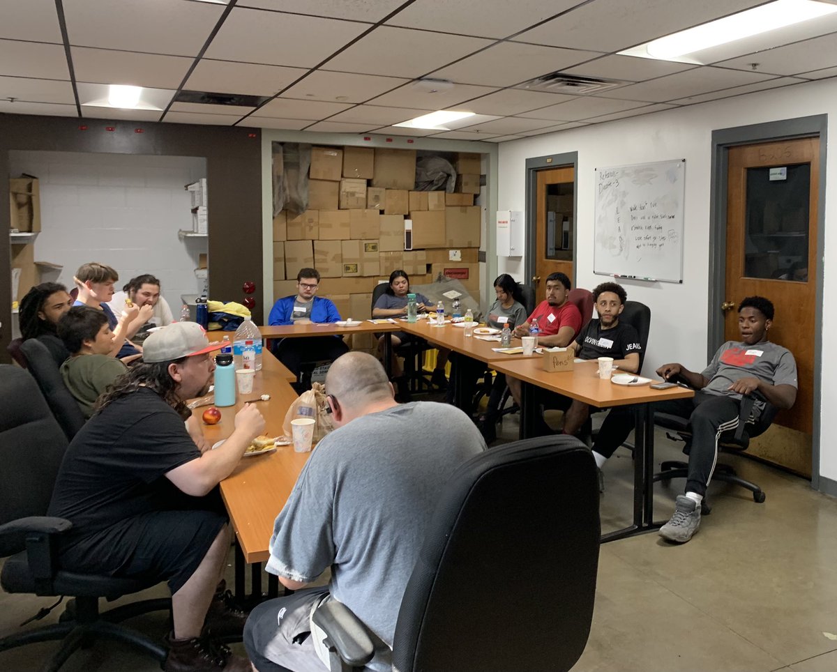 Amanda Alvarez tweet media