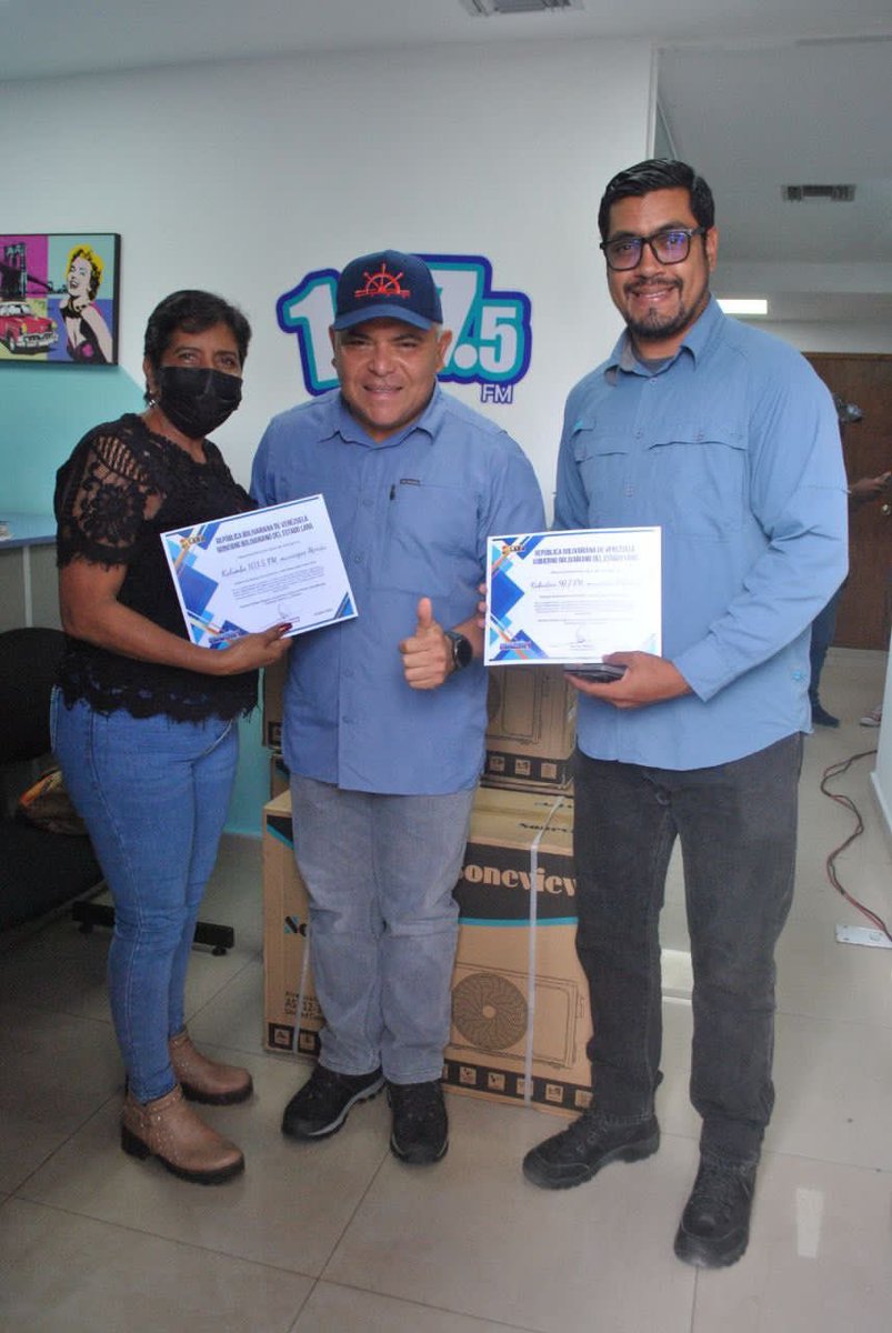 #17Jun Entregamos dos aires acondicionados a los medios comunitarios Kabudari y Kalumba que día a día informan al pueblo el acontecer regional. Compromiso adquirido y cumplido.