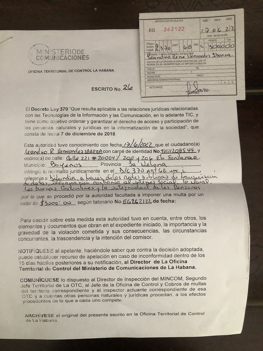 ArbolInvertido's tweet photo. 🟡🔴 El joven activista @leandro_rhi fue multado con 3000 pesos en el día de hoy, por sus publicaciones en redes sociales, basándose en el #DecretoLey370.
❌ Anteriormente, había denunciado acoso de la Seguridad del Estado, y cortes de Internet a su línea.
#SOSCuba https://t.co/vSA0owvX32