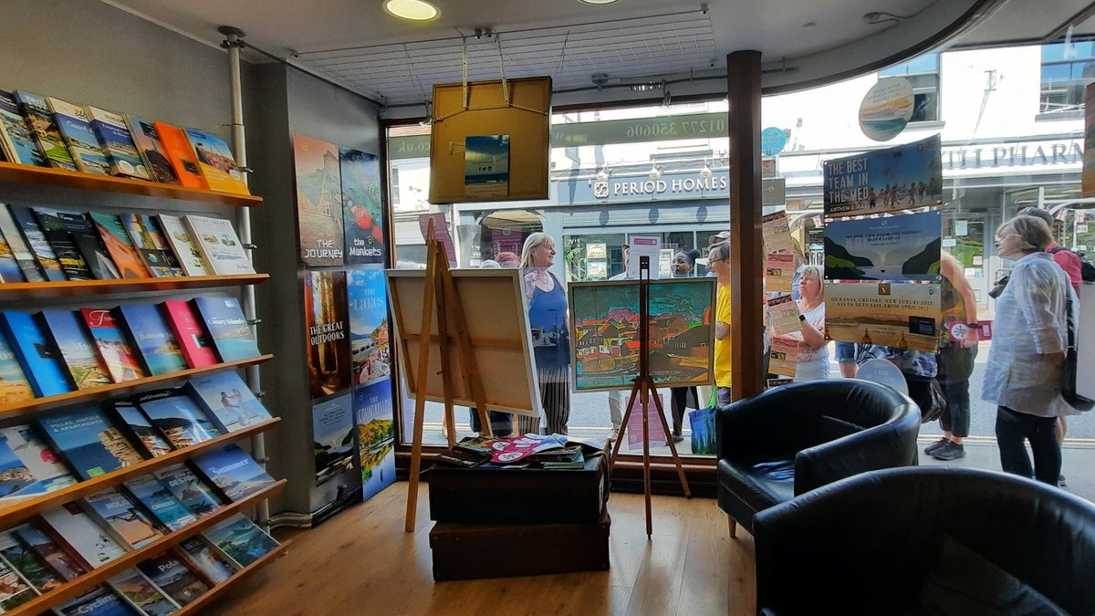 What a turnout for our Ingatestone Guided Tour🌞👏

Thanks to all the artists who joined us to talk about their work, plus La Pomme and Gallery No. 3 for treating us to refreshments!

Join our Shenfield Guided Tour on Thursday (23rd) by registering on brentwoodarttrail.co.uk