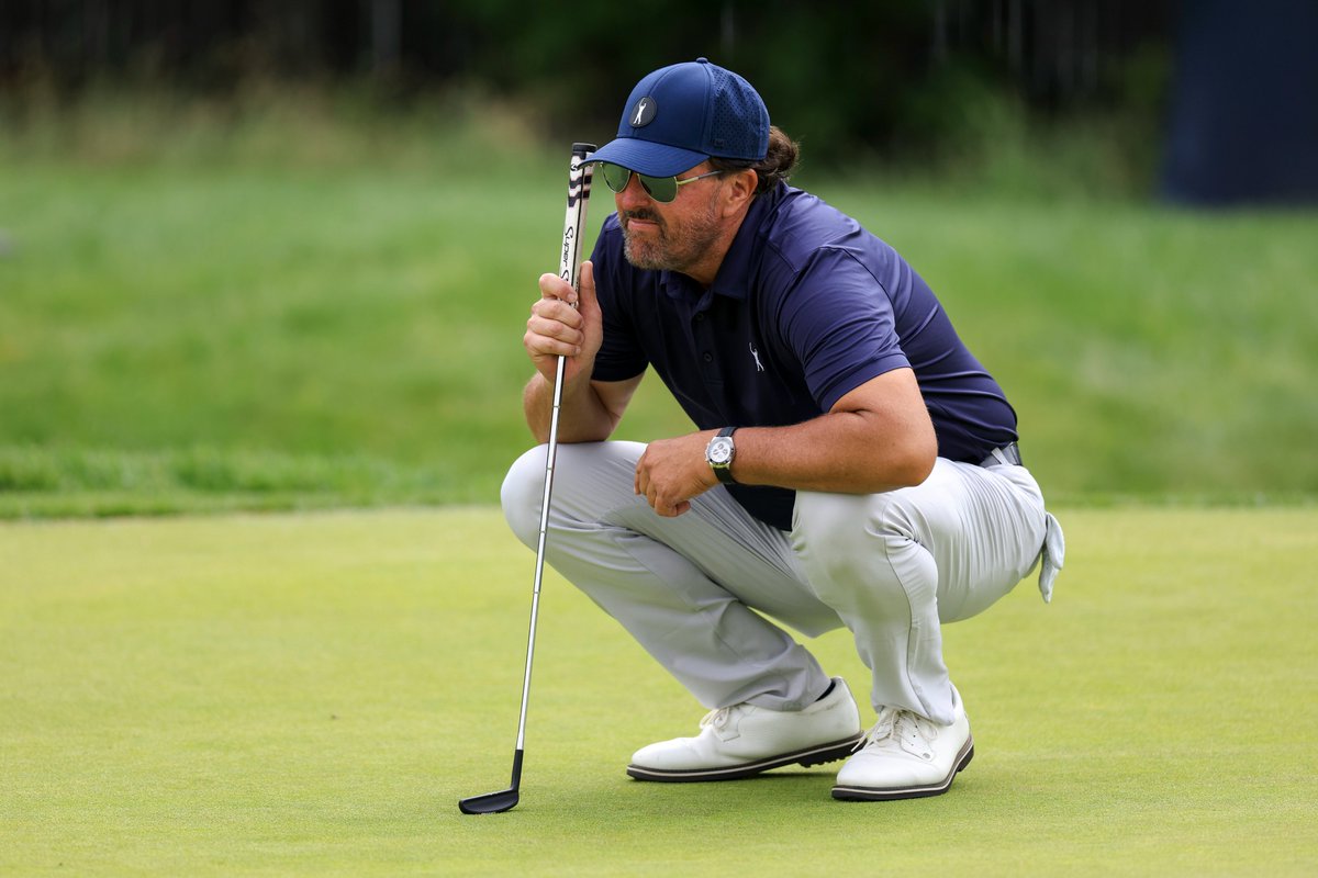 Lots of notable #LIVGolf players expected to miss the cut (currently +4) at the #USOpen today...

Sergio Garcia +4
Talor Gooch +5
Kevin Na +5
Louis Oosthuizen +6
Phil Mickelson +11 https://t.co/skXHwkqFh1