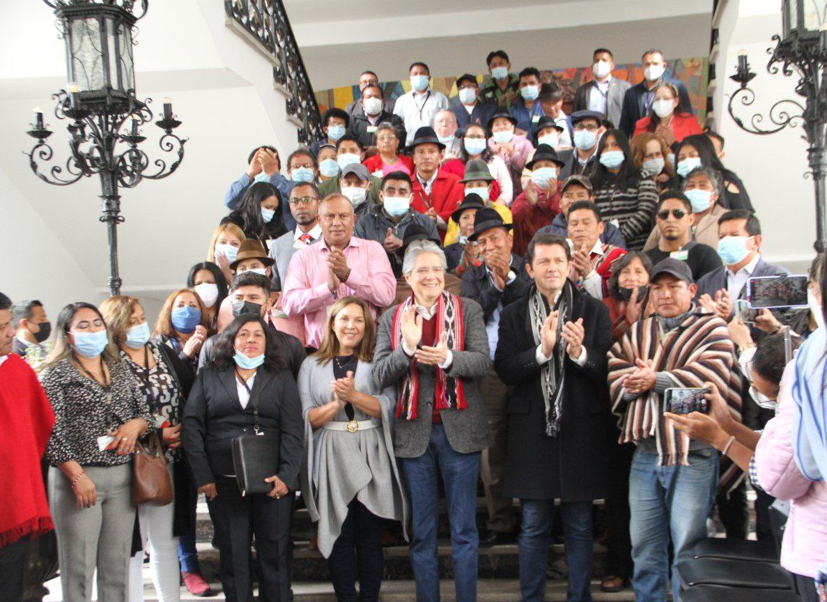 MinGobiernoEc's tweet photo. En rueda de prensa sobre la reunión con la Unión de Organizaciones Indígenas, Montuvios y Afrodescendientes, #UNORIC, el ministro @panchojimenezs resaltó, el Gobierno le apuesta al diálogo y perseverará en esta línea. “Nosotros queremos un país en paz”. #ElDiálogoEsLaMejorSalida https://t.co/VdSMlMPHpP