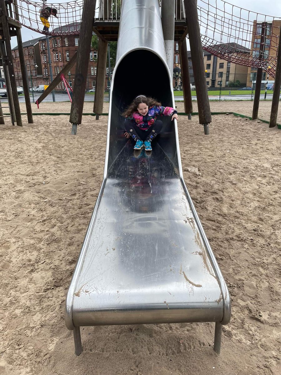 MrsBMonaghan's tweet photo. L1/2 and L2 exploring the park. @PrimaryOrchard @LyndaHendrs https://t.co/yiEzE1avaR