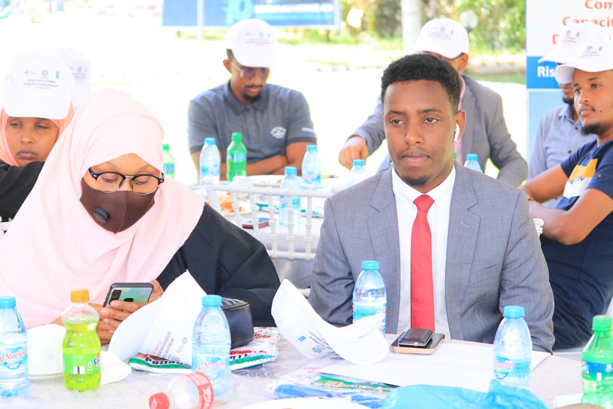 sosconteam's tweet photo. 17- June, celebrated each year to compat Desertification and Drought.@sosconteam @MoHADM_Somalia collectively express concern over deforestation, continue severe drought in Somalia! @Sida @UNDPSomalia https://t.co/rsphfZ9DP6