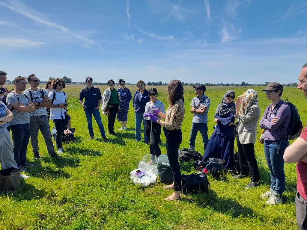 FJulianFuentes's tweet photo. We finished today our first #Landmarc Research Project presencial meeting in Utrecht after restrictions. 2 years working online were more than enough! Amazing working week with great colleagues! #Landmarc2020 #climate #mitigation #technology #modeling #landuse for #people https://t.co/0DVcxW5rHe