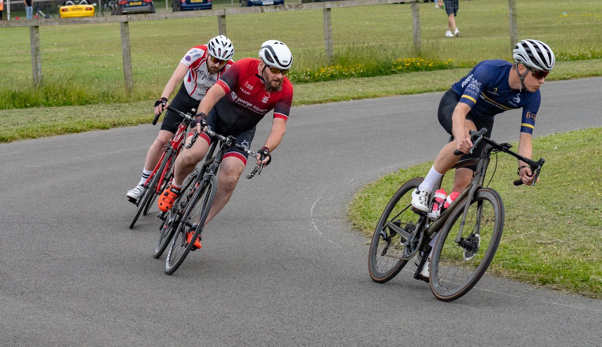 _CLPhotography's tweet photo. A few shots of me in "action" at Wednesday evening's Harvey Haddon Crit.
Thanks to Tony Jarrow for the shots 👍📸
The rest of the photos can be found here... https://t.co/8GIVFdaTJD
@forest2dam @HUUBDesign #nottingham #harveyhaddon #critracing #cycling #cyclerace #backmarker https://t.co/bhoNGDVD7k