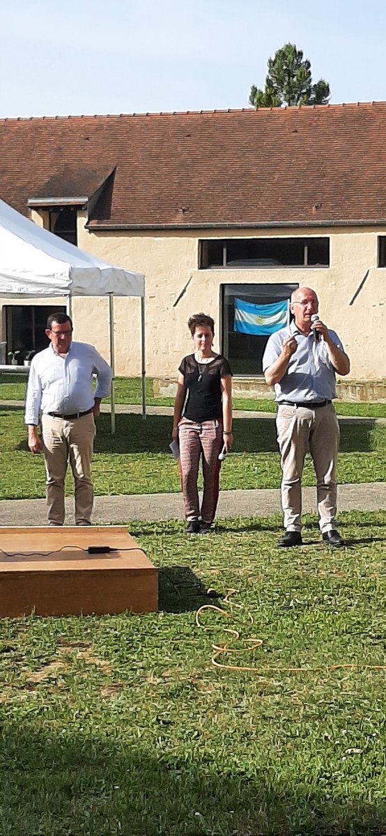 CARCThierry's tweet photo. Le #PETR #UCCSA a concerté le #conseil de #developpement, les citoyens, les élus autour de la prochaine programmation des #fonds #européens #leader pour le territoire du sud de l’Aisne: une belle participation et des échanges très intéressants qui font écho à #destination2030 https://t.co/BZeaKHEuGM