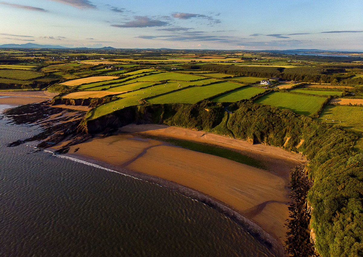 HookTourism's tweet photo. Plenty to explore on the #HookPeninsula like Coastal Canyoneering with @IRExperience, shopping with @theholdingpond or food with a view at Templars Inn and Dollar Bay to name but a few. Come and experience the delights that we have to offer. #HookTourism #VisitWexford #Explore https://t.co/ArDplikydF