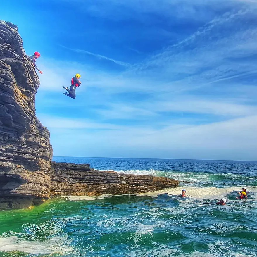 HookTourism's tweet photo. Plenty to explore on the #HookPeninsula like Coastal Canyoneering with @IRExperience, shopping with @theholdingpond or food with a view at Templars Inn and Dollar Bay to name but a few. Come and experience the delights that we have to offer. #HookTourism #VisitWexford #Explore https://t.co/ArDplikydF