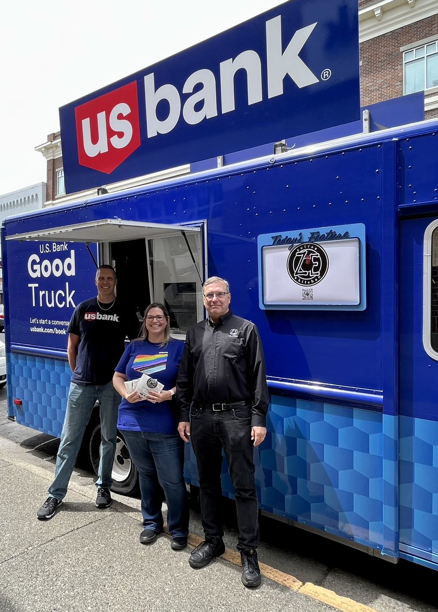 Come join us at the downtown <a href="/usbank/">U.S. Bank</a> branch for free Chocolate Chunk cookies from <a href="/ZoeCoffeePub/">Zoe Coffee & Kitchen</a>. We’ll be here until 1:00! <a href="/gocougs/">Go Cougs</a>! #goodtruck