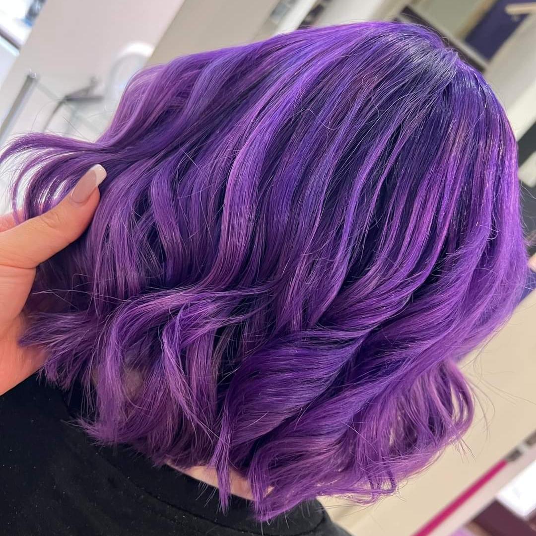 corahairbeauty's tweet photo. 💜 Purple Passion
Head turning colour by Creative Stylist, Faye.
Start a NEW hair adventure, free consultation 📞 0121 233 9993 @corahairbeauty @GWABirmingham @ShoppingInBham
#purplehairdontcare #askforwella #ghdcurls #lovepurple #hairsalonsbirmingham #purplehair https://t.co/nRUuTyh4XK