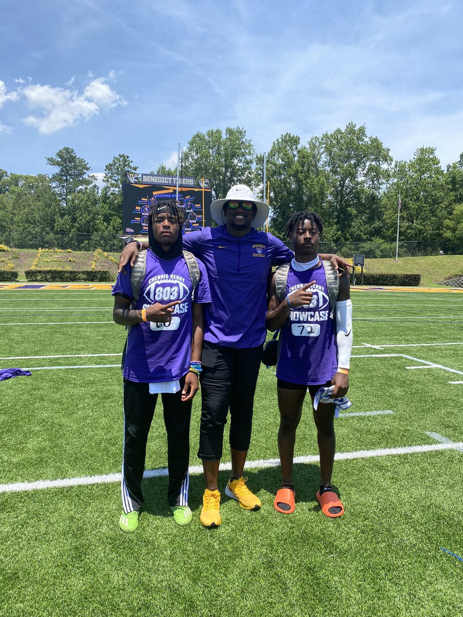 CamReese7's tweet photo. Great day and experience today at @GoTigers_BC Really enjoyed the camp and information from coaches !! @coachberry77 @coachksax3 @CoachMattLeone @CoachJEvans12 https://t.co/gHR1lW1D9W
