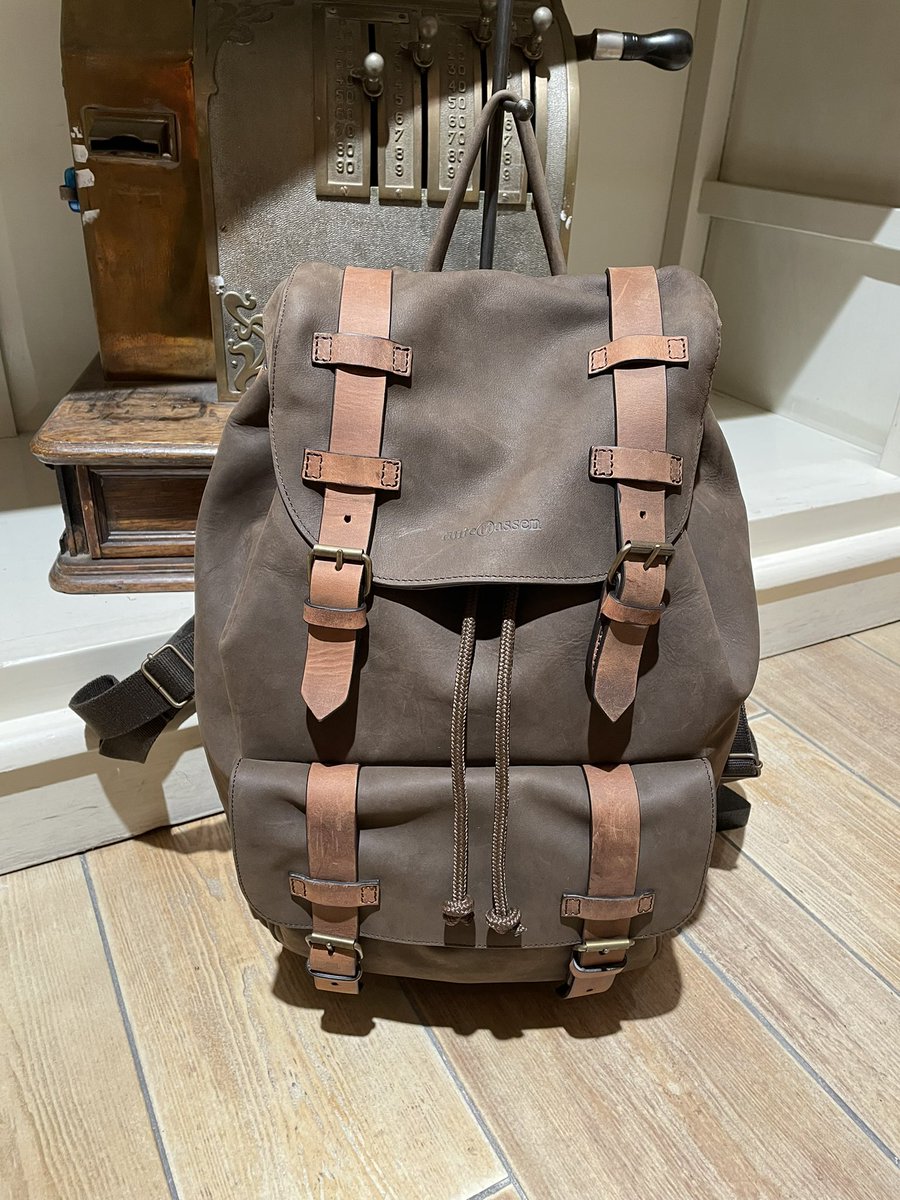 bubblessluis's tweet photo. Work#bags#laptop#macbook#stoer#mannelijk#oersterk#mooiermetdejaren#bubblessluis #Sluis# https://t.co/kpzxwFsAuv