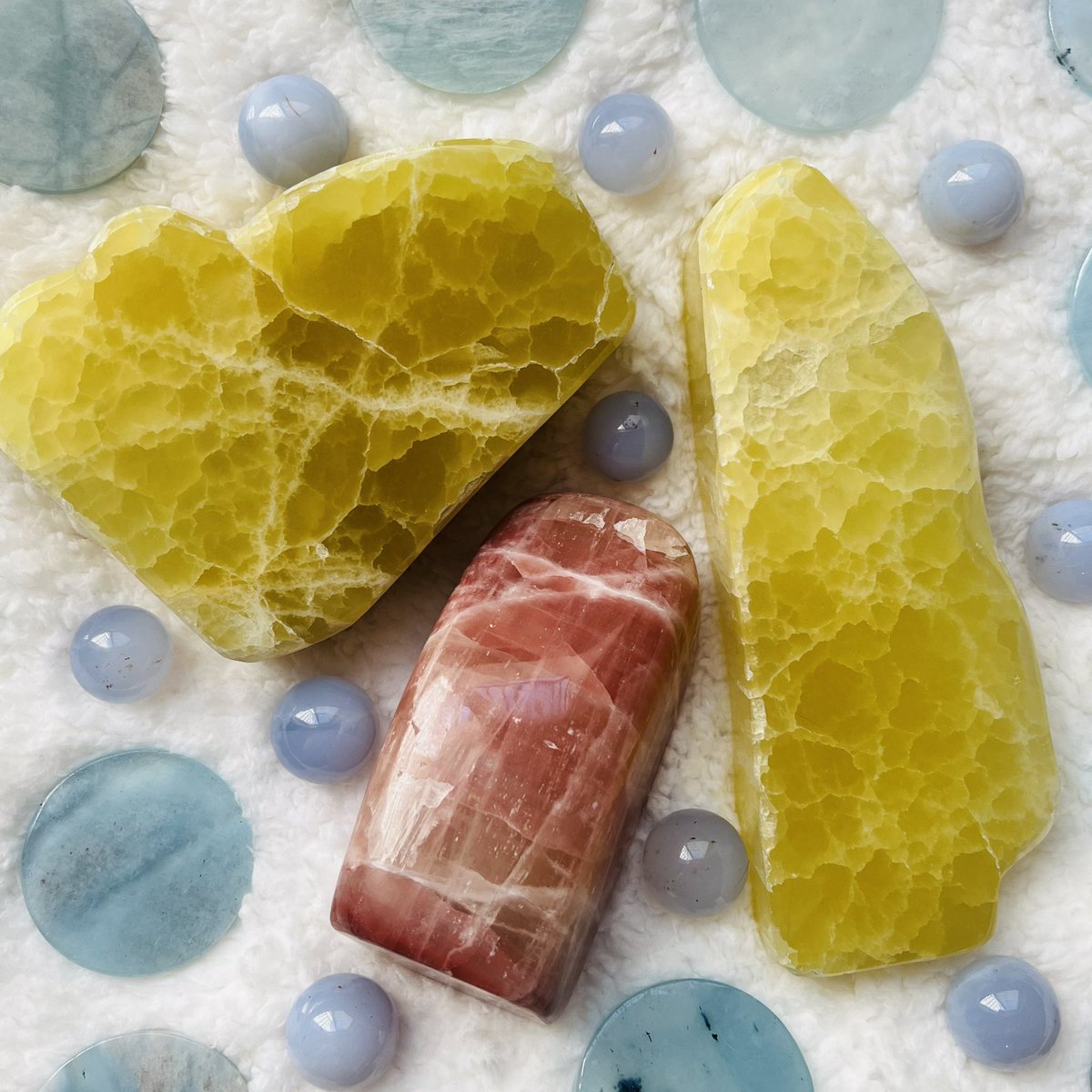 artbyjacstudio's tweet photo. 🌊🍋 My Shop Update is LIVE! 🍋🌊

Over 75 new crystals, with plenty of options for every budget!

Shop here: https://t.co/DUBNRG5qwj

⬇️ Comment below what YOU got! ⬇️ https://t.co/OhCpV25rH9