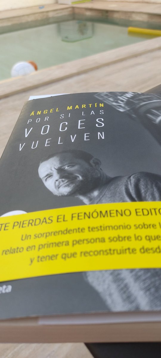 masanve's tweet photo. La gratitud es la memoria del corazón..... comencemos a leer, pero que voz le pondré.... @angelmartin_nc https://t.co/p8yc2NToyi