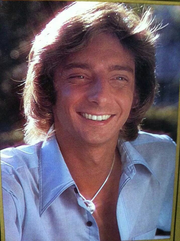 HAPPY 79TH BIRTHDAY TO MR. BARRY MANILOW! 