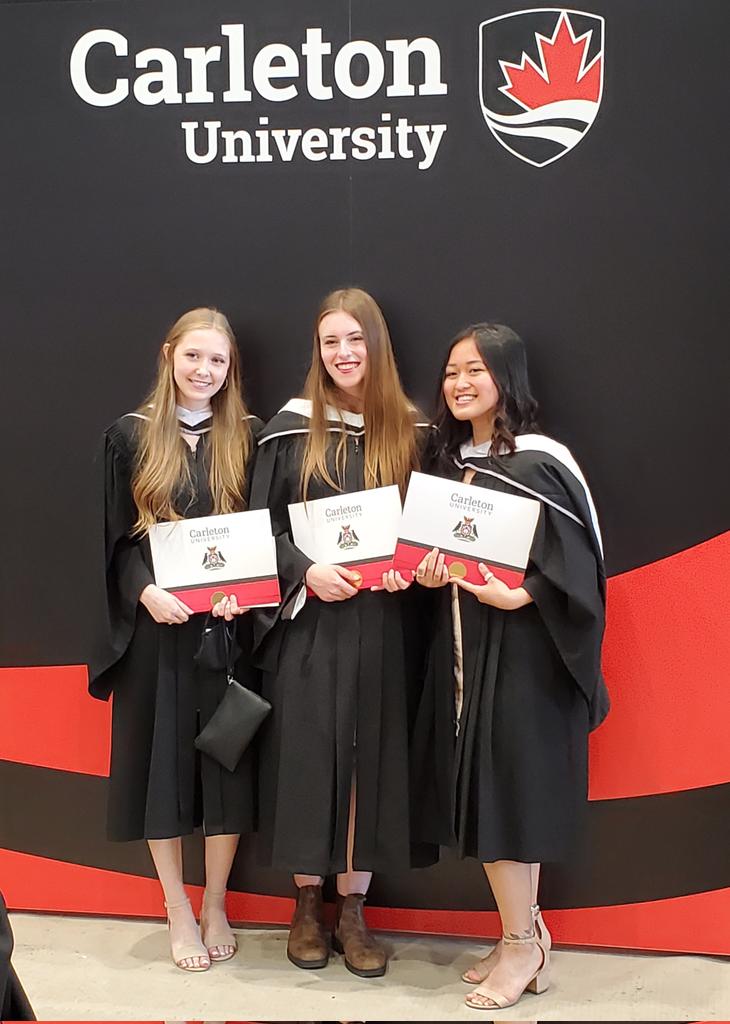 CarletonDGES's tweet photo. Congratulations @CarletonDGES graduates from the classes of 2020 and 2021! So amazing to see so many of you in person to celebrate your accomplishment!

#CUProud #CarletonGrads #CarletonConvocation #CarletonGrads2020 #CarletonGrads2021 https://t.co/5m09d7uHrT