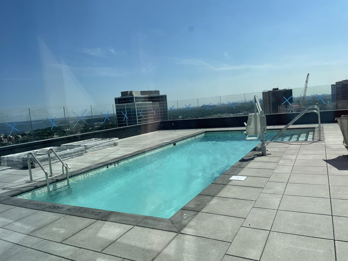 KarenHessel2's tweet photo. Check out this “garden room”, adjacent to the swimming pool at the Stella on the 26th floor, unique and pretty! @WilderBalter @NewRochelleNY @SMPSNewYork https://t.co/NKE9DabQYn