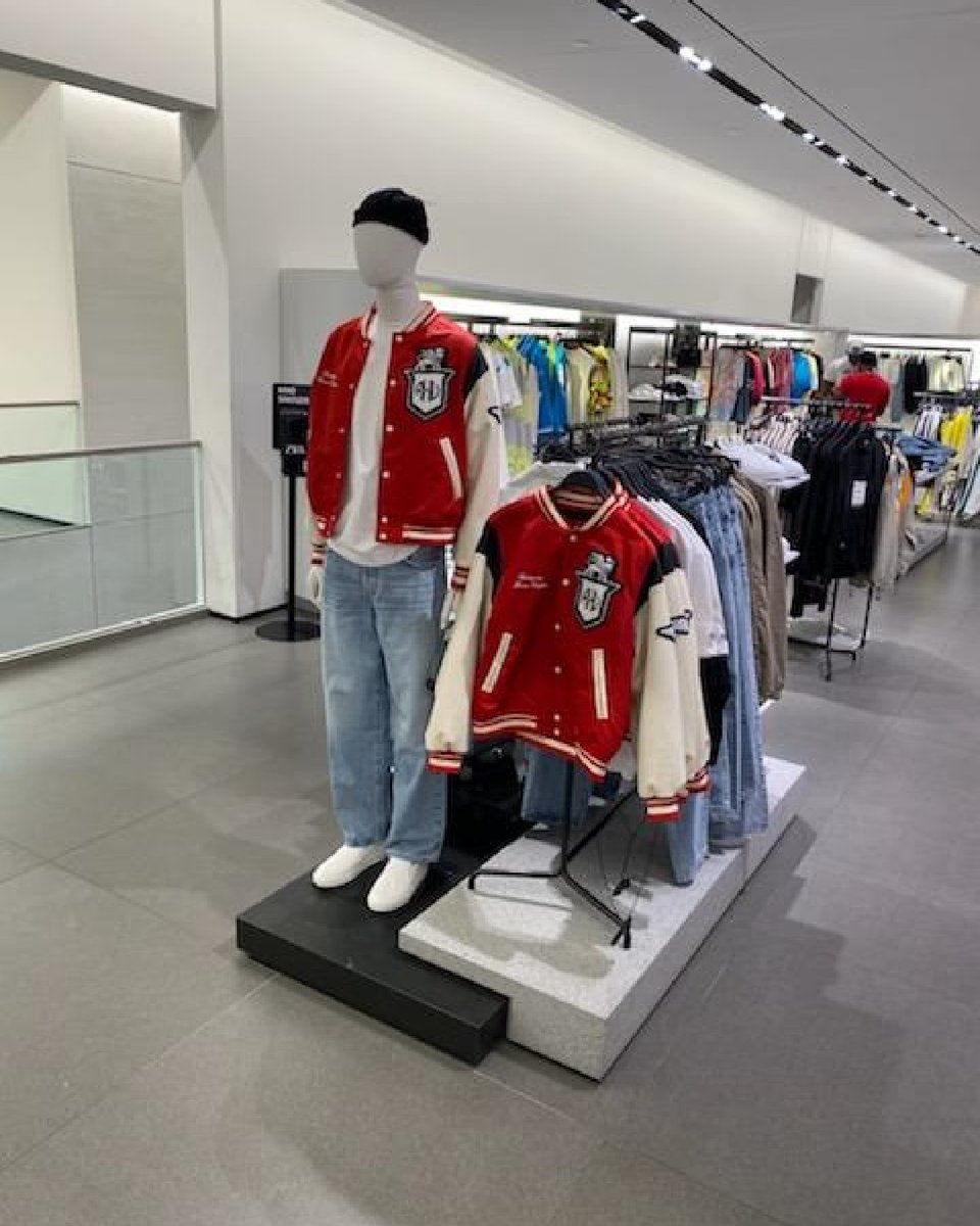 This Father’s Day, make sure Dad’s looking good. Give him the style he needs to look his best <a href="/zarausa/">Zara USA</a>. 🤩 Copy the link in bio. bit.ly/2IXRXQI