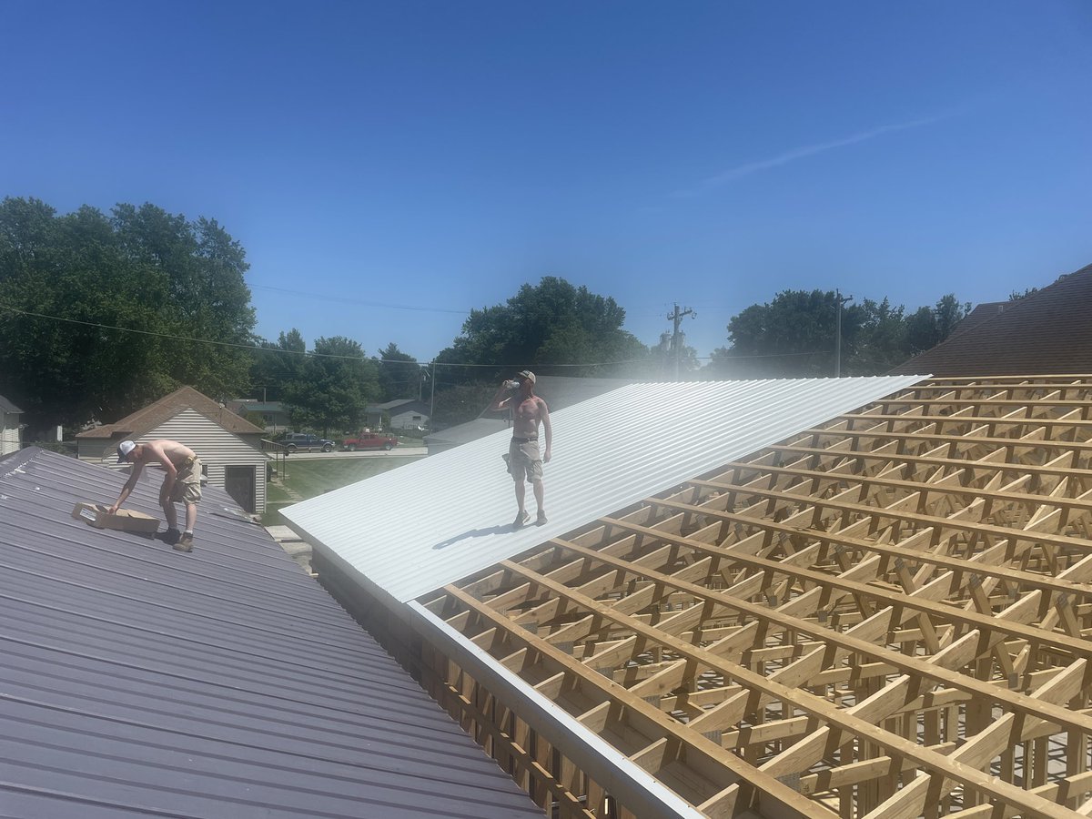 Kelly Garrett tweet media