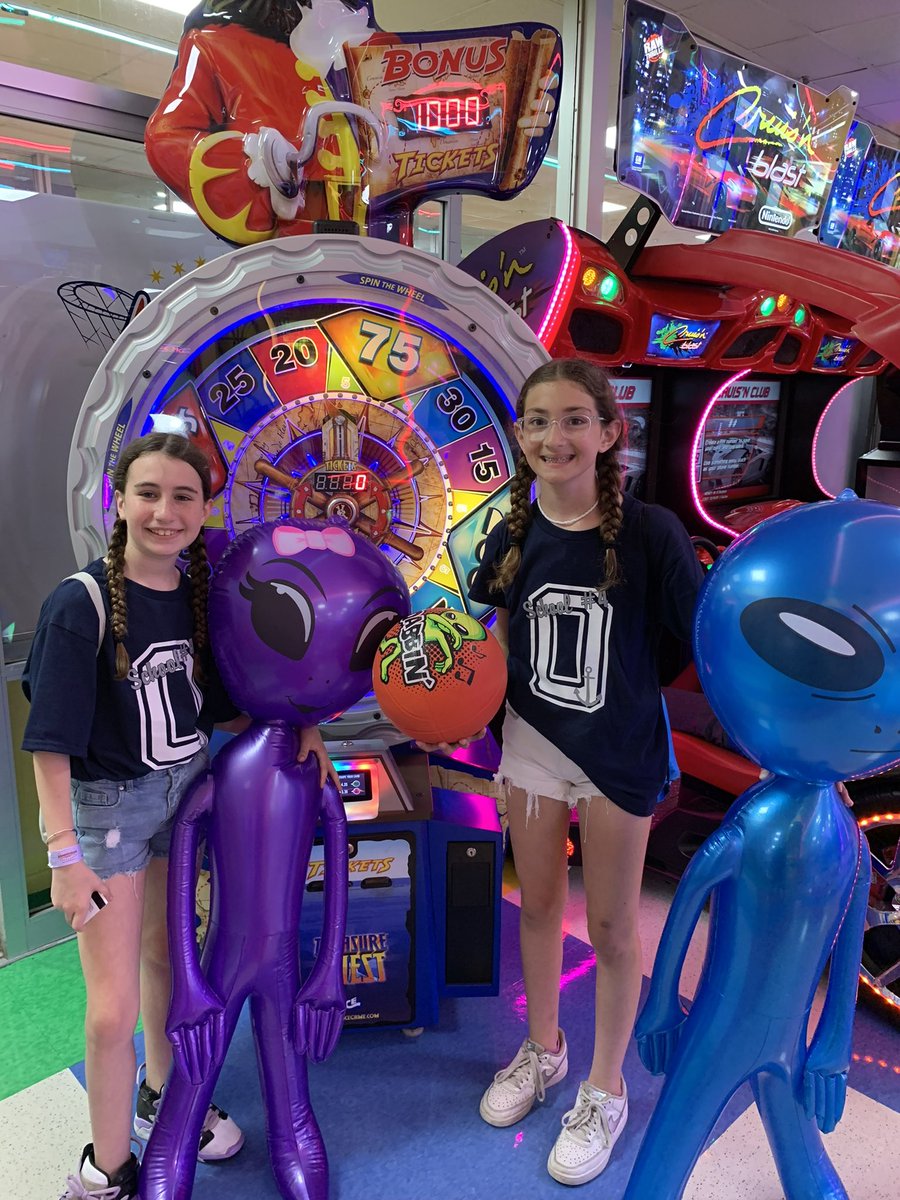 OSchool4's tweet photo. #sch4sixthgradeday https://t.co/MI11MaYPbG