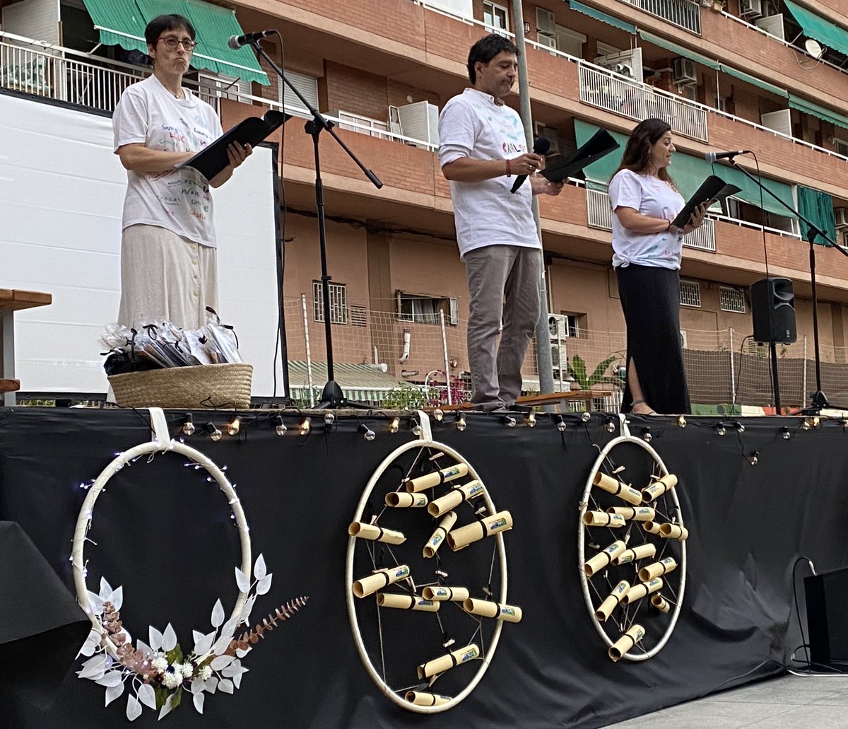 EscolaCatalonia's tweet photo. Acte de graduació de la promoció 2013 - 2022! Molta sort i molts encerts! https://t.co/IudOSkAevK