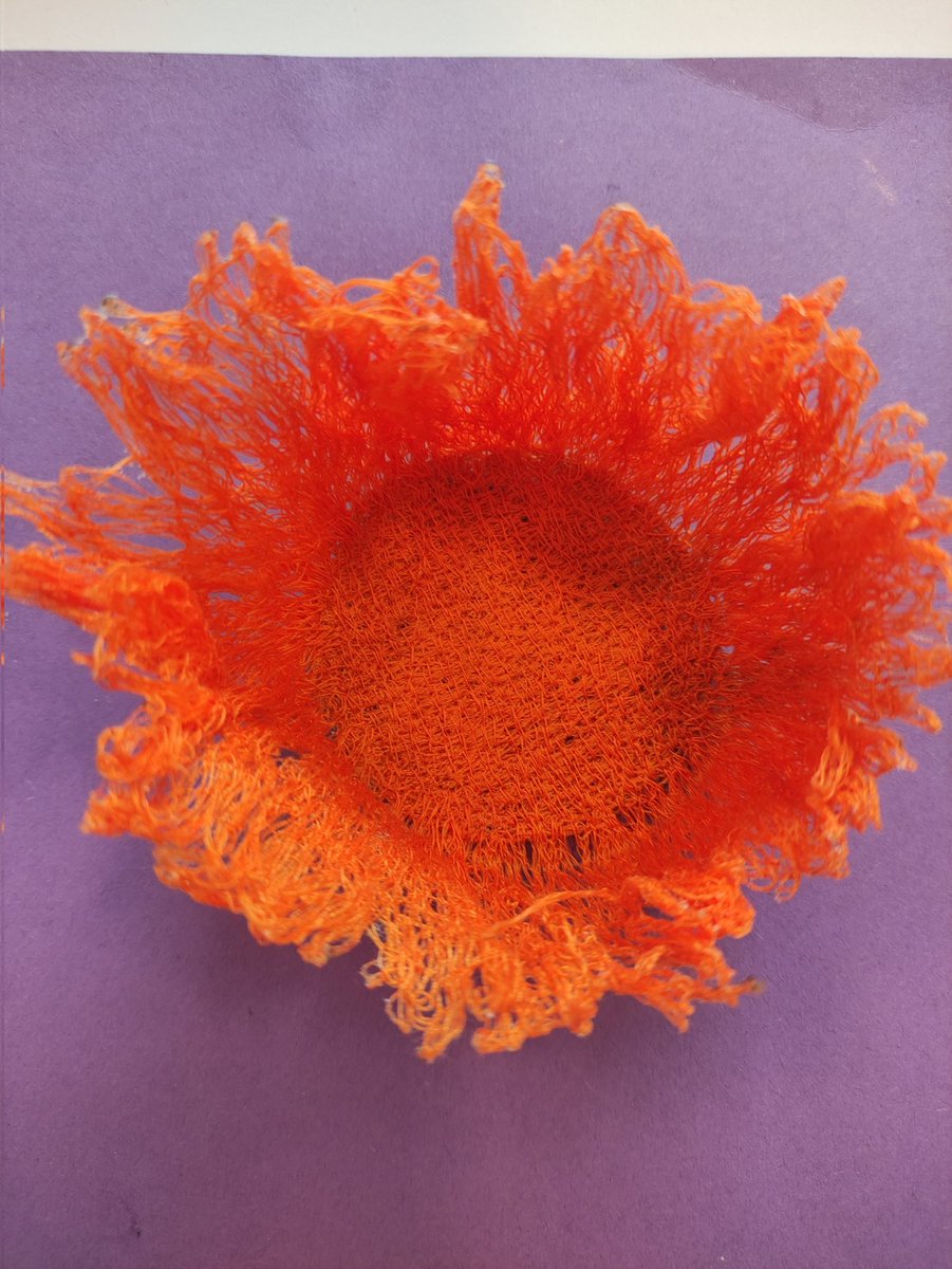 arttextiles77's tweet photo. Year 10 having a play at making vessels. Cant beat a bit of free machine embroidery.
#freemachineembroidery #textiles #creativetextile #textiledesign https://t.co/g6MVCrXuAc